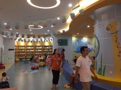 -戊辰亲子游泳俱乐部