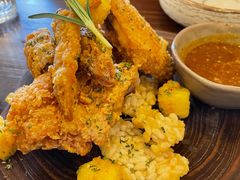 咸蛋黄鸡翅-小食院简餐厅