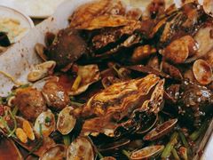 -鑫渔港海鲜本地菜·山海关浑锅(东戴河店)