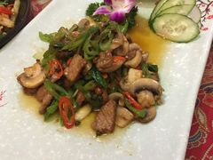 -蘑菇私房菜小馆(杨家坪西城天街店)