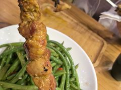 -乡村馕坑肉·烧烤·新疆菜·本地人更爱吃(阿勒泰首店)
