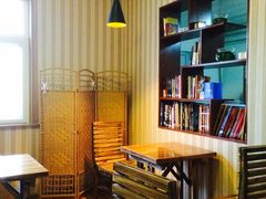 -Rabbit Cafe私房西餐甜点咖啡(栖霞路店)