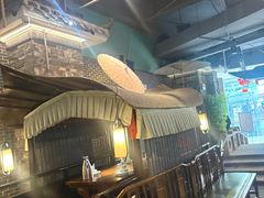 -忆江南·金鹏船宴