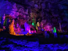 -泰安地下龙宫景区