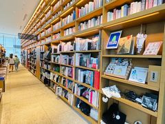 -茑屋书店(天目里店)