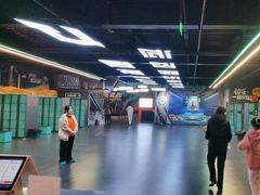 -极限PLAY运动娱乐新世界·团建派对潮玩休闲馆·室内蹦极高空游乐园