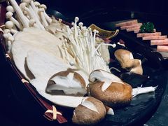 野生菌拼盘-小椒娘撒椒鱼火锅(三八广场店)