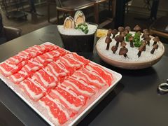 -鲜入唯煮·港式海鲜牛肉火锅(金宝街店)