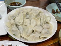 酸菜肉馅水饺-兄弟江湖东北老菜(三井街道店)