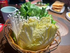 -蔡婶牛腩牛杂煲(长安万科店)