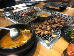 -肉甲韩国木炭烤肉(新壹街1店)