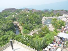 -亚龙湾中心广场