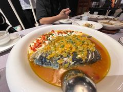 黄椒酱蒸大鱼头-T館·花园艺术餐厅