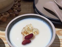 -叁煨蹄花·下饭盐帮菜(人民广场店)
