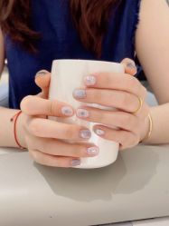 -丽心自助美甲美睫