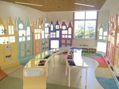 -上海青草地幼儿园