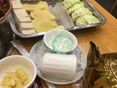 -超越炭火牛蛙火锅鸡(河东店)