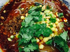 豌杂酸辣粉-丁丁猫重庆小面(徐州路店)