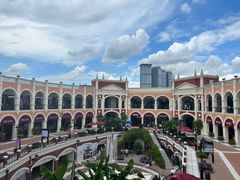 -佛罗伦萨小镇广佛名品奥特莱斯(疏港路店)