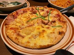 鸡肉培根双拼披萨-萨莉亚意式餐厅(常州环球港店)