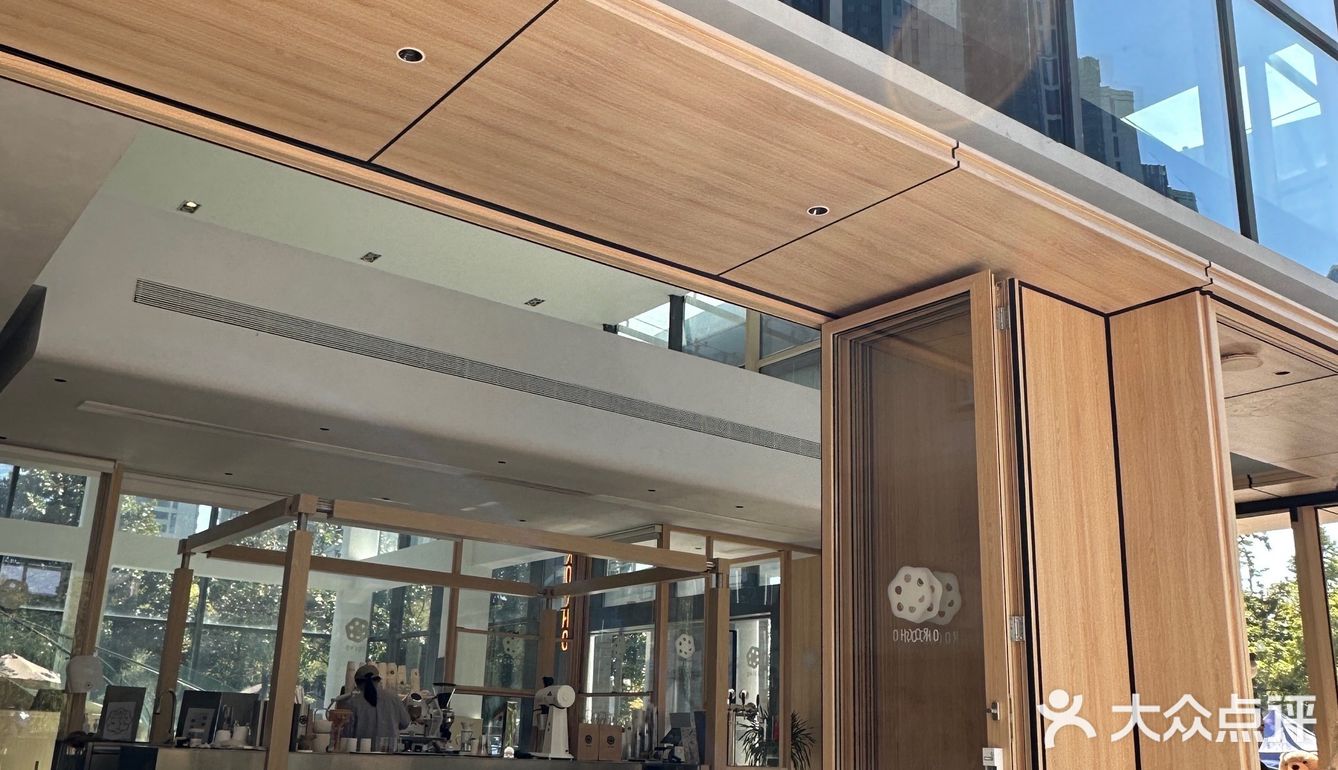 没有多好吃,但愿意为松弛感和阳光买单的店