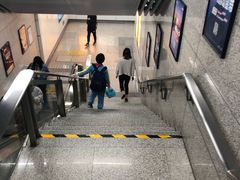 -近江(地铁站)