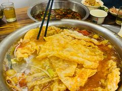 -周良天山牛杂城(天山路总店)