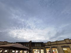 -王府井奥莱临潼小镇(临潼店)