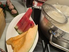 -尚尚仙·酸汤猪手·猪肚鸡火锅(华联万柳购物中心店)