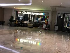 -港丽餐厅(高德置地店)