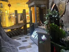 -暴风岛沉浸式体验馆(百联世纪店)