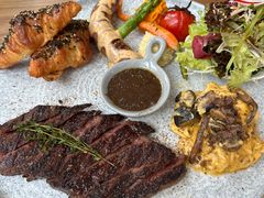 -Mark&Mars Restaurant