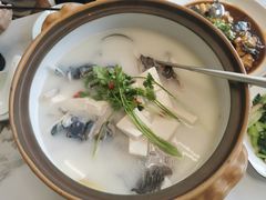 鱼头汤-宝荣鱼馆·临湖之宴(千岛湖店)