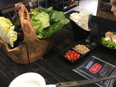 -东椰·海南椰子鸡火锅(朝阳门店)