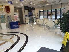 -瑞尔齿科(南京东路名人诊所)