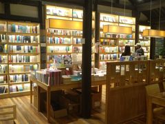 -猫的天空之城概念书店(杭州南宋御街店)