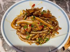 猪耳朵-禄婶鸡煲·打边炉