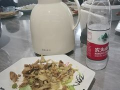 -何适山庄·团餐住宿(水长城P2停车场店)