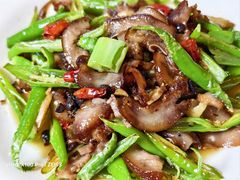 -老鼎万春卤菜(五代传承创始老店)