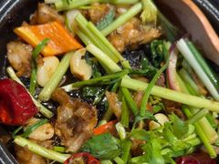 -沙胆彪炭炉牛杂煲(上海日月光广场店)