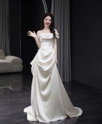点击看大图 -GODDESS WHITE婚纱礼服(鹏城动力大厦店)