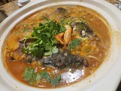 鱼头泡饼-八张桌子(老店)