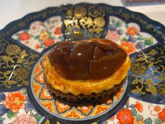 一口鲍鱼酥-三号黄浦会Canton Table