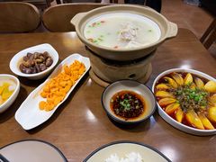 -叁煨蹄花·下饭盐帮菜(人民广场店)