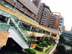 -香港大学