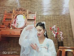 -汉仪华裳汉服馆(打浦桥店)