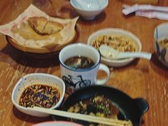 -怪噜范·老贵阳街头名小吃(鸿通城店)