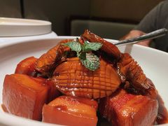 招牌花雕鲍鱼扣肉-宴昆山·私房菜(春晖店)