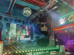 -Famous肥猫墨西哥音乐餐吧(五棵松华熙LIVE店)