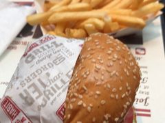 -The Habit Burger Grill 哈比特汉堡(复兴soho店)
